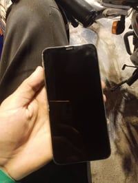 آيفون XS ماكس • ٦٤ • مبدل بطارية