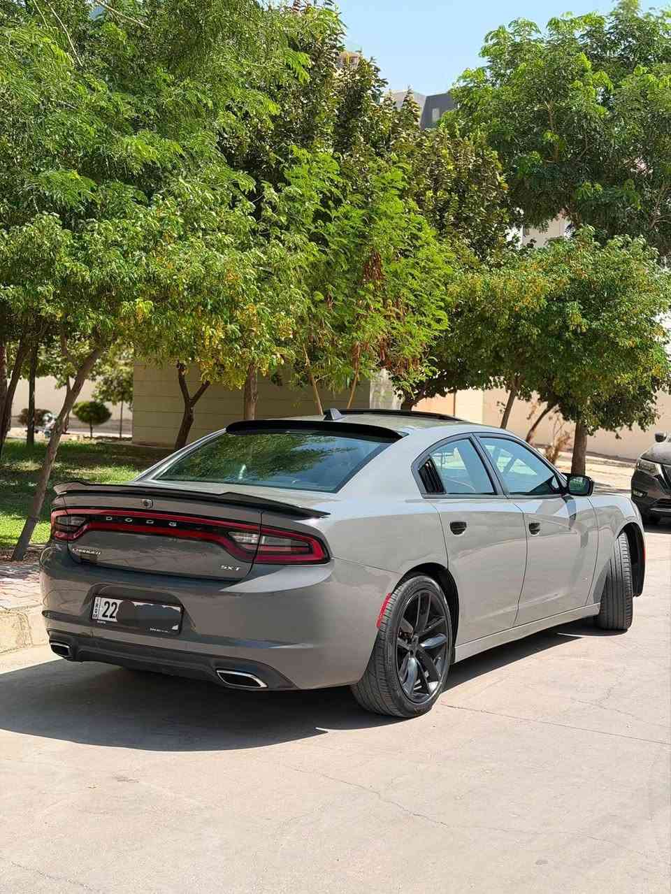 السلام عليكم
للي يدور شي مميز ومناسب 

جارجر 2017 SXT PLUS BLAKC TOP

وارد كندي كيج 260 

مكينة V6 3600 

لون مميز سمنتي

رقم شمالي اربيل الدولي 

سنوية وهزة جدد وبأسمي تحويل ثاني يوم

ماشية 85 

السيارة فول مواصفات 

فتحة 

شفتات ستيرن

تحكم ستيرن

ويل سكات حجم 20

شاشة جبيرة

تدفئة ومساج كشنات

كشنات كهرباء 

تبريد قطعتين

بلاجكتور امامي 

وبعد هواي مواصفات 

الإضافات 

جنح SRT 

سكوبات مري 

سكوبات مثلث

يدات اسود لامع

شفقة 

مطريات

السيارة كفالة من الصبغ بيها فقط 4 أماكن بارد صغار 

السيارة جاهزة وبدون مصرف

صدر جديد

ادامة جديدة

بوليش جديد

مكينة وكير كفالة

مكان السيارة كركوك

السعر 212 

الشراي يتصل *********** كركوك, العراق
