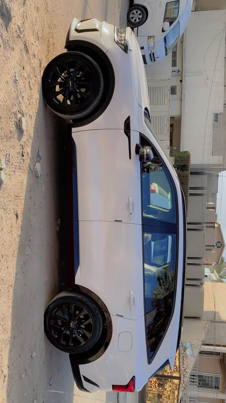 السيارة فول امريكا موديل 2023 الحادث واضحة سعر21،000$$
***********

