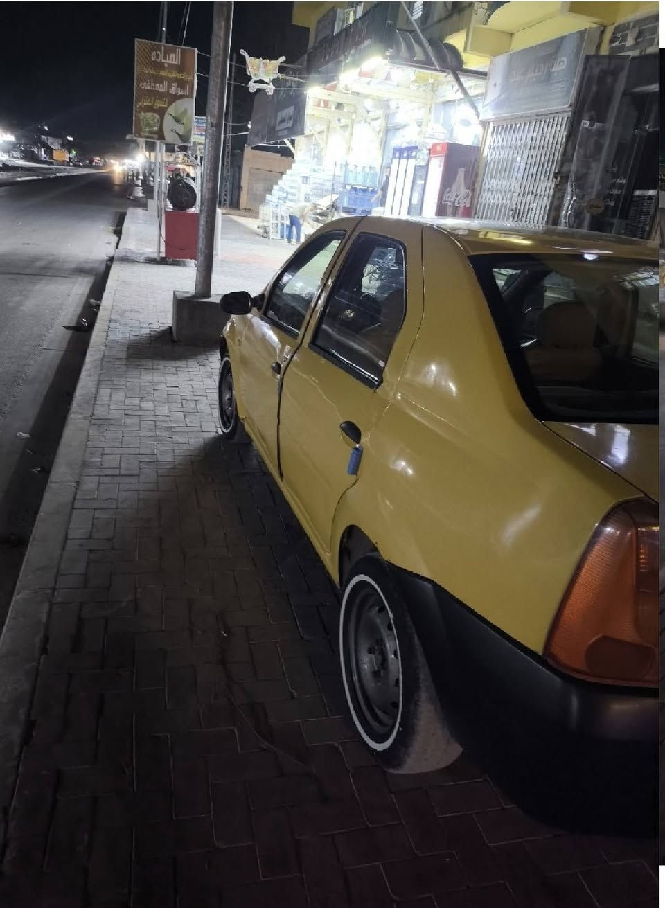 مرحبا رينو للبيع  محرك فرنسي 1600 كير محرك كفالة كشر يخبل سيارة ماعايزة شي سعر 32 وشراي بي خير ويدلل  مكاني كربلاء ***********
