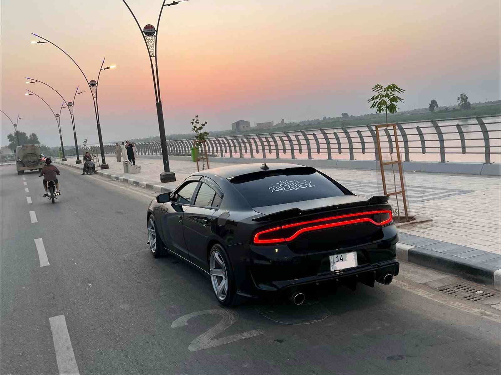 سلام عليكم السعر جوه سوك( 155) اوبيه مجال محتاج من رخصه الادمن البيع ( دوج جارجر R/T بلاك توب موديل 2017 اصل اصل رقم بصره الدولي سنويه وهزه جديده تحويل ثاني يوم سنويه ل 31 السياره جديده وجاهزه حادثه جاملغ وبنيد بدون دواخل السياره حلوه وجديده
مواصفات السياره سياره عليه نصبه فد شي بالشارع 
1/ مكينه وكير 5700
2/ تبريد منضومه جديد
3/ تخم تاير مع ويل نجمه خسفه قويه
4/ كشنات مخمل حضن تدفئه تبريد
5 / حداديه امامي خلفي جديده💯
6/ كير طياره 8 نمر
7/ منضومه زنون
8/ جامه اماميه بلورايز
9/ كاميرا خلفيه
10 / تحديثه وايد بدي بدون نفخات كامله
11/ صوت رياظي طرب 
وباقي مواصفات السياره معروفه والسياره جديده وجاهزه من كلشي وما ناقصهه اي شي الشراي يتصل وبلخدمه السعر جوه سوك  (155)  اوبيهه مجال الشراي يتصل وبلخدمه رقم الهاتف
(***********)  مكاني البصره اخوان كاتب تفاصيله كامله  والصور لي منشوره بلعلان حديثه اليوم
