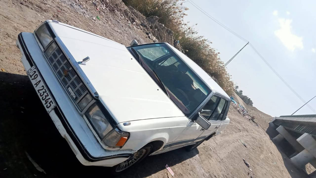 سوبر كراون • ١٩٨٧ • موتور ٢٥٠٠