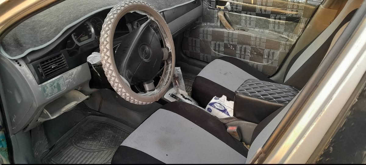 سياره اوبترا ٢٠٠٤ كير اوتماتيك الشركه العامه سنويه لل٣٠ محرك وكير كفاله تبريد ثلج مصبوغه احزام بيع سعر ٢٥ وبيها مجال او مراوس ماطور بايراني ٢٥ وفرق 
أي استفسار على رقم
‏‪***********‬‏

