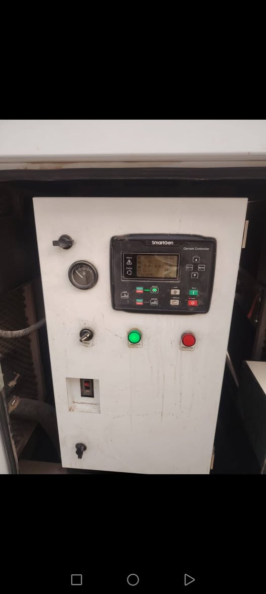 ​نوع المولدة: ماجيك باور (صيني) - مستعملة وبحالة جيدة.
السعة: 50 كيفي (50 kVA).
​الموقع: البصرة - الزبير.
​للتواصل كرار ***********
