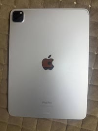 ايباد M2 • ٢٥٦ • بطارية ٩٠٪