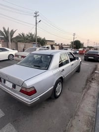مرسيدس • مكينة ٣٠٠٠ • ١٩٩٠