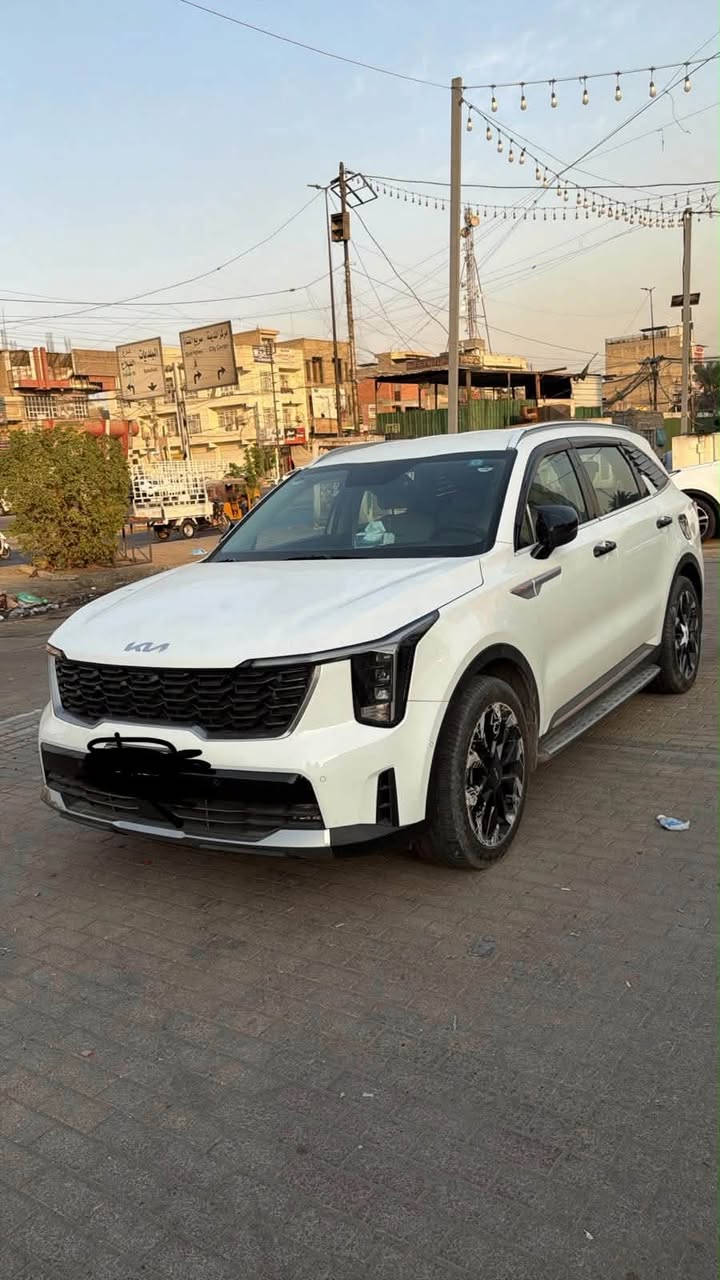 سورنتو2026   V6
رقم بغداد ب اسمي تحويل ثاني يوم
7  راكب 
داتا شو 
دبل كشن كهرباء 
4 كامرات 360 درجه
دوسات بلاديه
تشغيل عن بعد
ويل 20 
12 حساس رادار امامي خلفي
تبريد 3 قطع
بردات خلفية 
كير ماوس 
فول تحكم ستيرن
شفتات ستيرن 
هاند بريك بصمة
اوتو هولد
٤ انظمة قيادة 
نظام نزول منحدرات
حساس امامي خلفي
دخول ذكي بدون مفتاح
تبريد شاشة لمس
مري شفط
اناره محيطيه
ماشية 3500 اخت الزيرو 

السيارة كلش جديدة ونظيفة واستعمال شخصي ..السياره مغلفه ppf وعليها عازل حراري ودرع جام اماميه 

مكاني بغداد ***********
