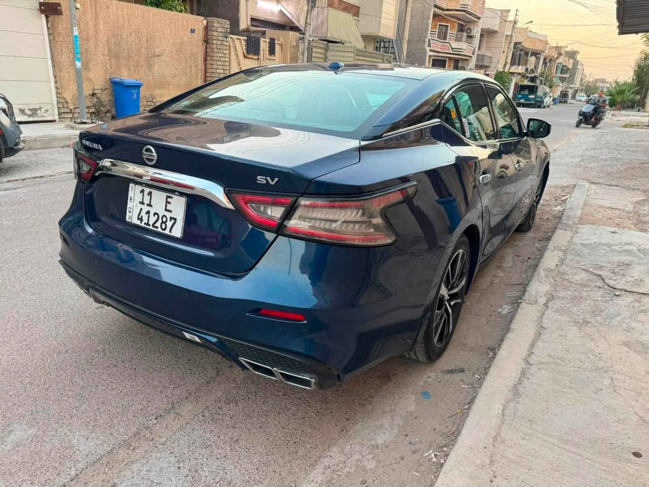 مرحبه حبايبي  نيسان مكسيما 2022 sv 
 ستة سلندر 3500
ماشية 61 الف ميل 
حادثها البنيد نفسه راجع بارد 
بدون شاصي ولغد ودواخل 
وبيها قطعتين صبغ خلفيات السياره حيل نضيفه وعل يدنه من امريكه بسمنه تحويل ثاني يوم وهاذ رقمي ***********
