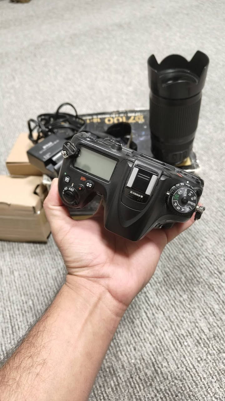 نيكون D7100 • عدسة 70-300 VR • كامل اغراض