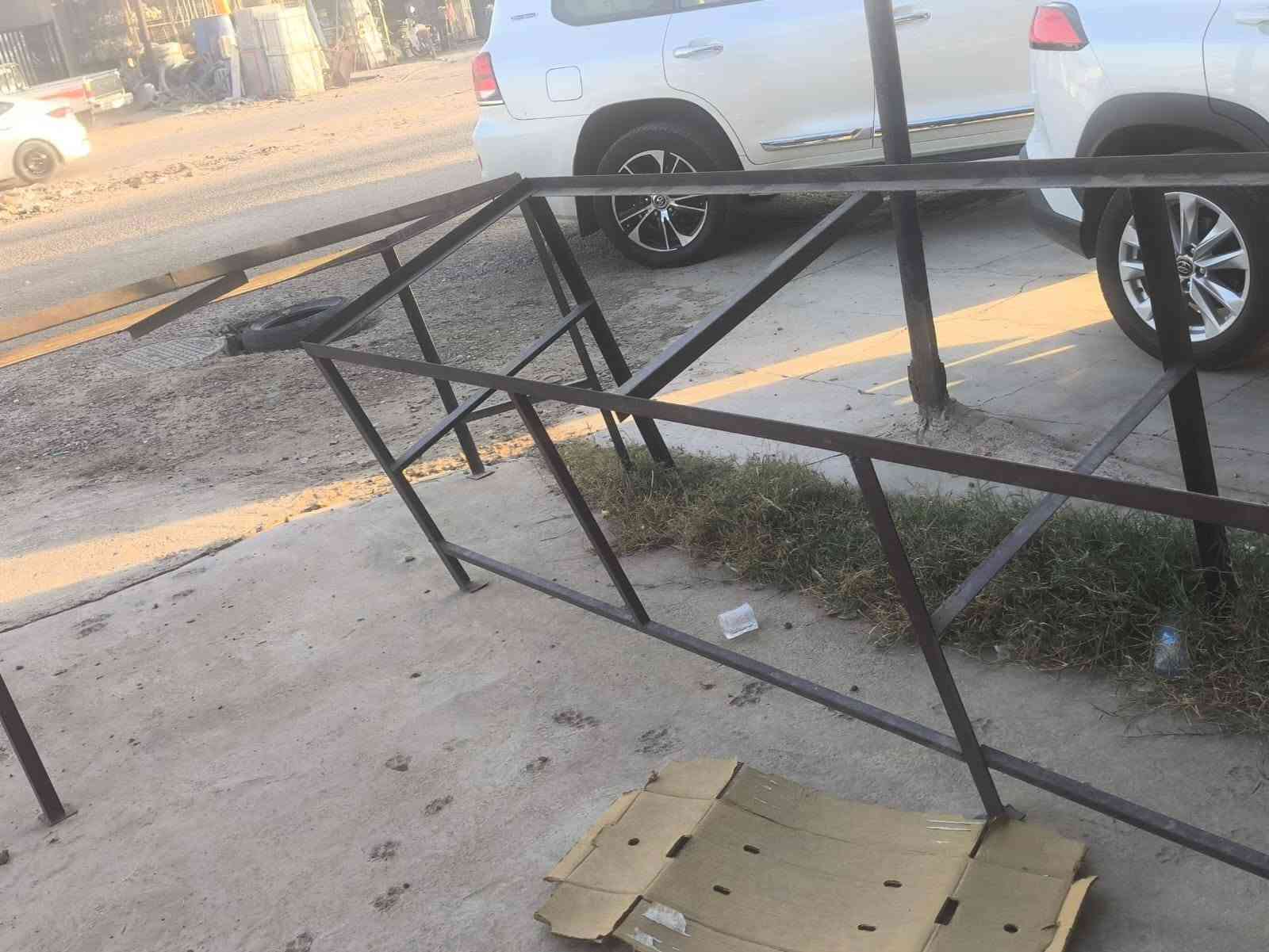اغراض فرن للبيع 
غير متواجدين عل فيس 
***********
