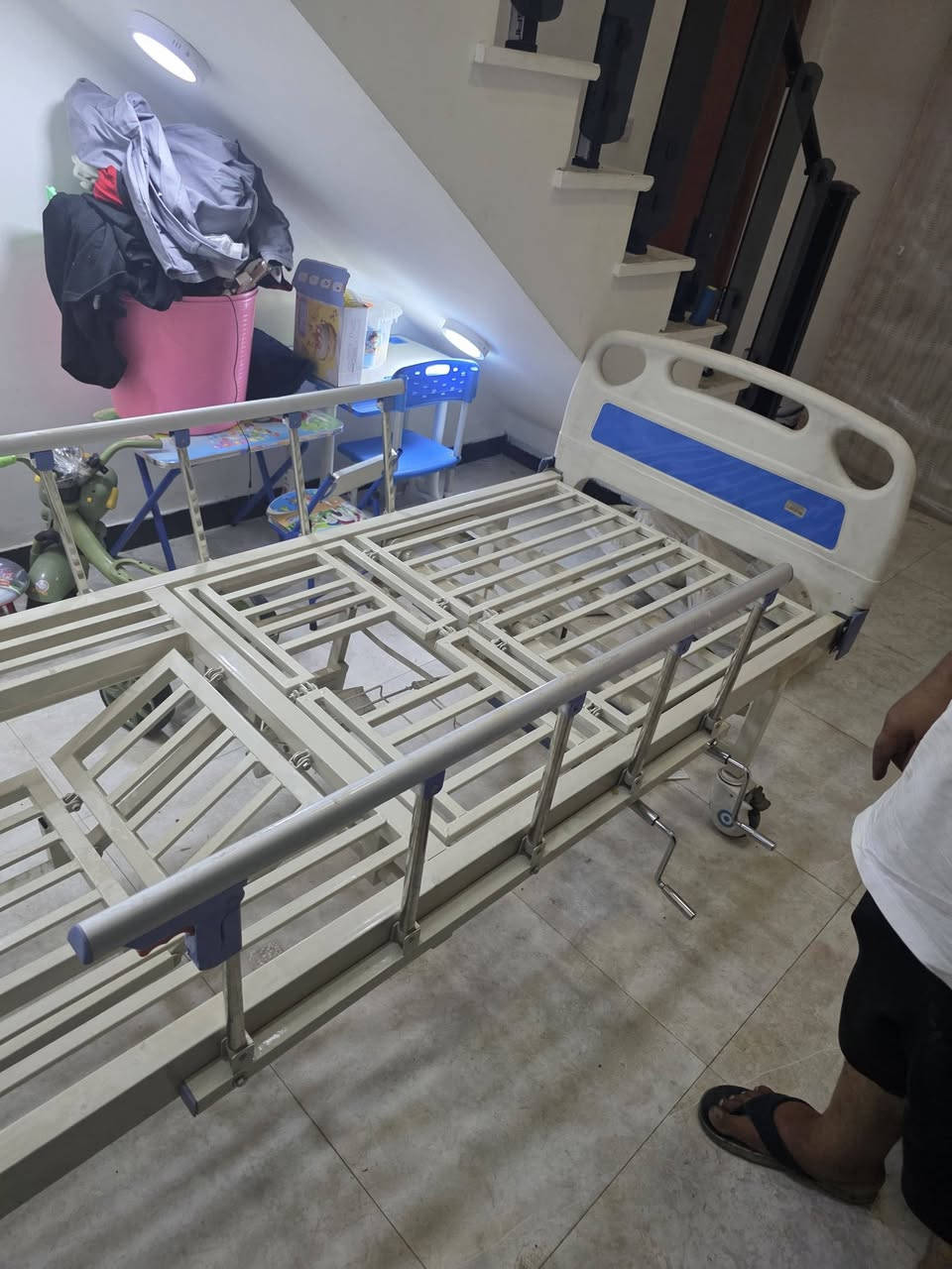 سرير للبيع متعدد الحركات نضيف جدا جدا الرقم ***********
