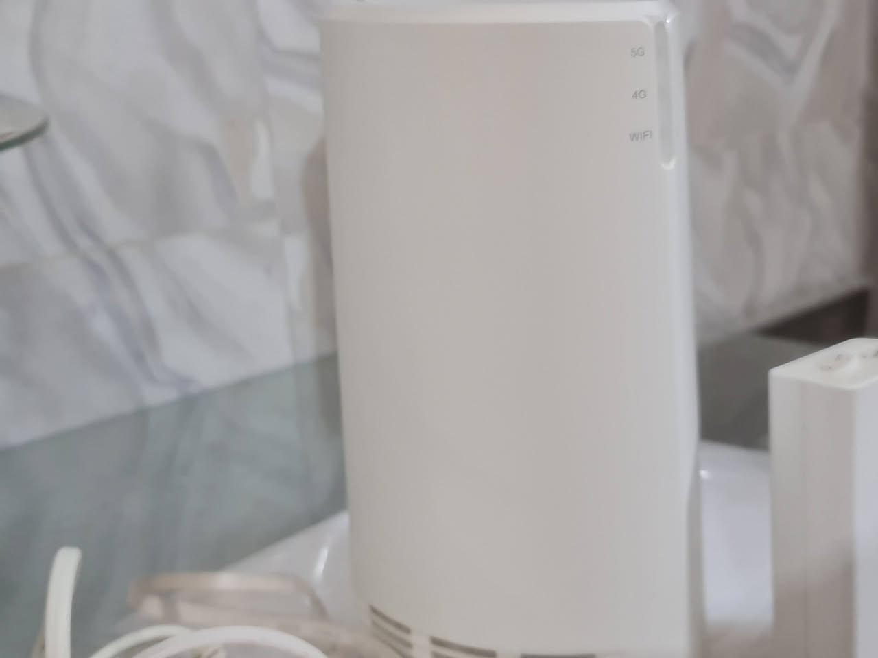 راوتر  خارجي TD Tech 5g يدعم جميع الشبكات اسيا _اثير_كورك  مع الشاحن نظافه فل السعر فقط 210الف 
التواصل واتساب ***********يوجد توصيل حياكم الله
