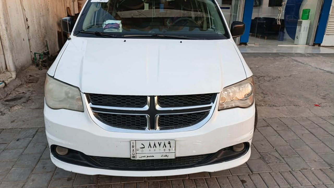 دوج كرفان موديل 2019 رقم بغداد بأسمنه مكينه 3600 امريكي السياره بدون ايرباك حادثه بنيد وجاملغ بدون شواصي ولا لغود وتخم تاير جديد وصدر كله جديد وتبريد خير من الله السعر 159 وبيه مجال مكانه بغداد الشعب 

للاستفسار ***********
