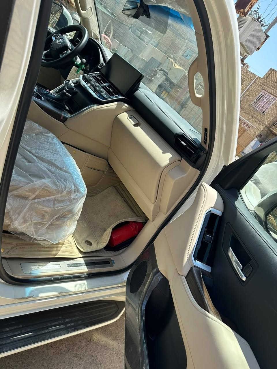 لاندكروز جكساره ساز 2024 توين تيربو
ماشيه 17 الف مغلفه كامل
السعر 710 بيع او مراوس بجيب اوفرلاند 24
*********** مكان السياره ميسان
