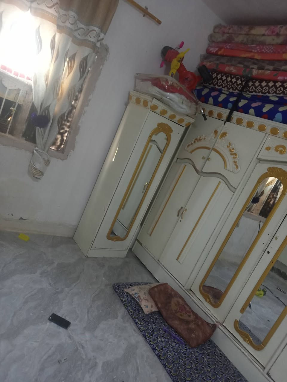 ***********
قرف اخشاب للبيع بـ250قفل مكان حيدريه خان نص
