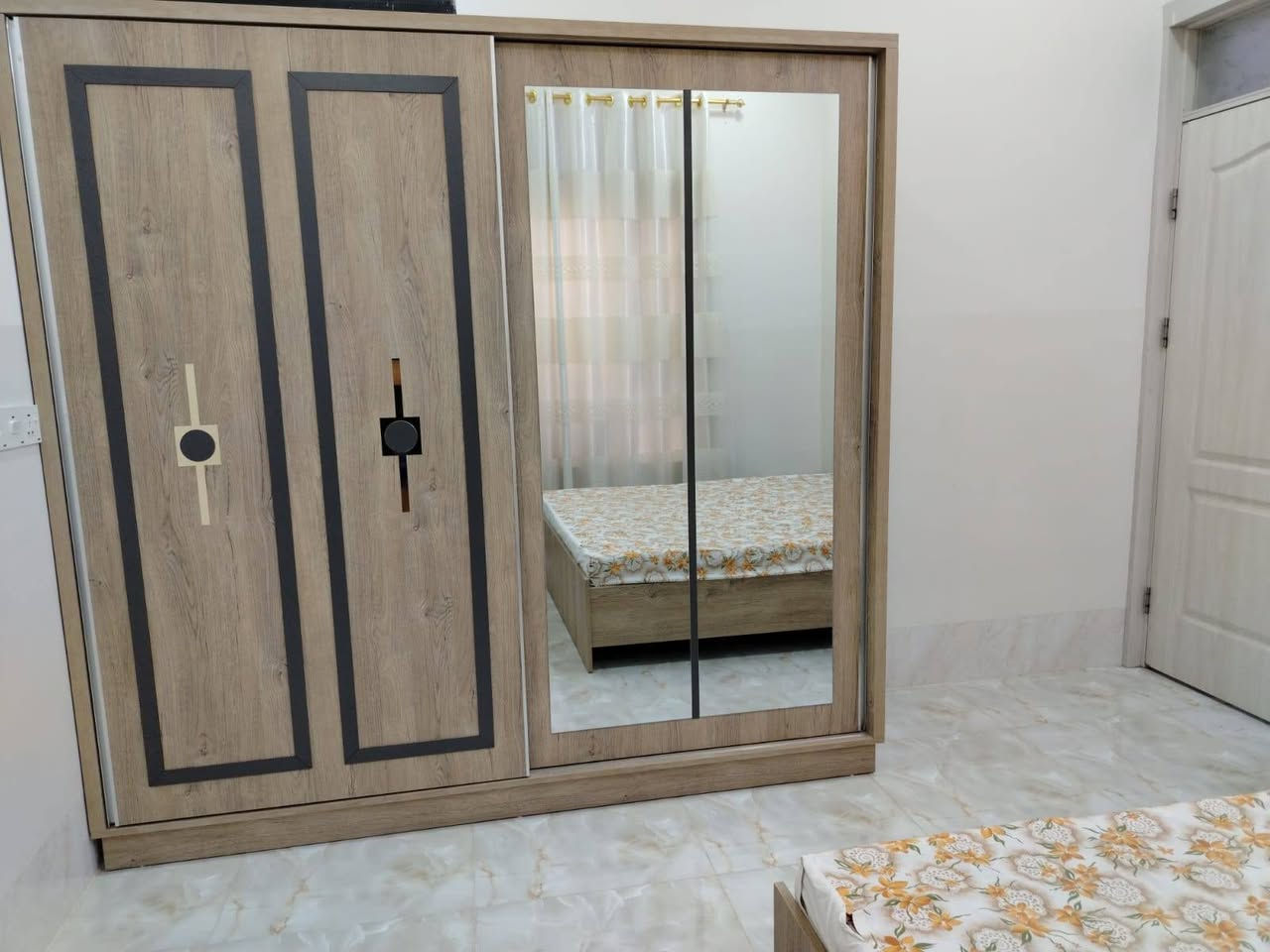 سلام عليكم.
عندي غرفه نوم للبيع اتصل على رقم ***********
