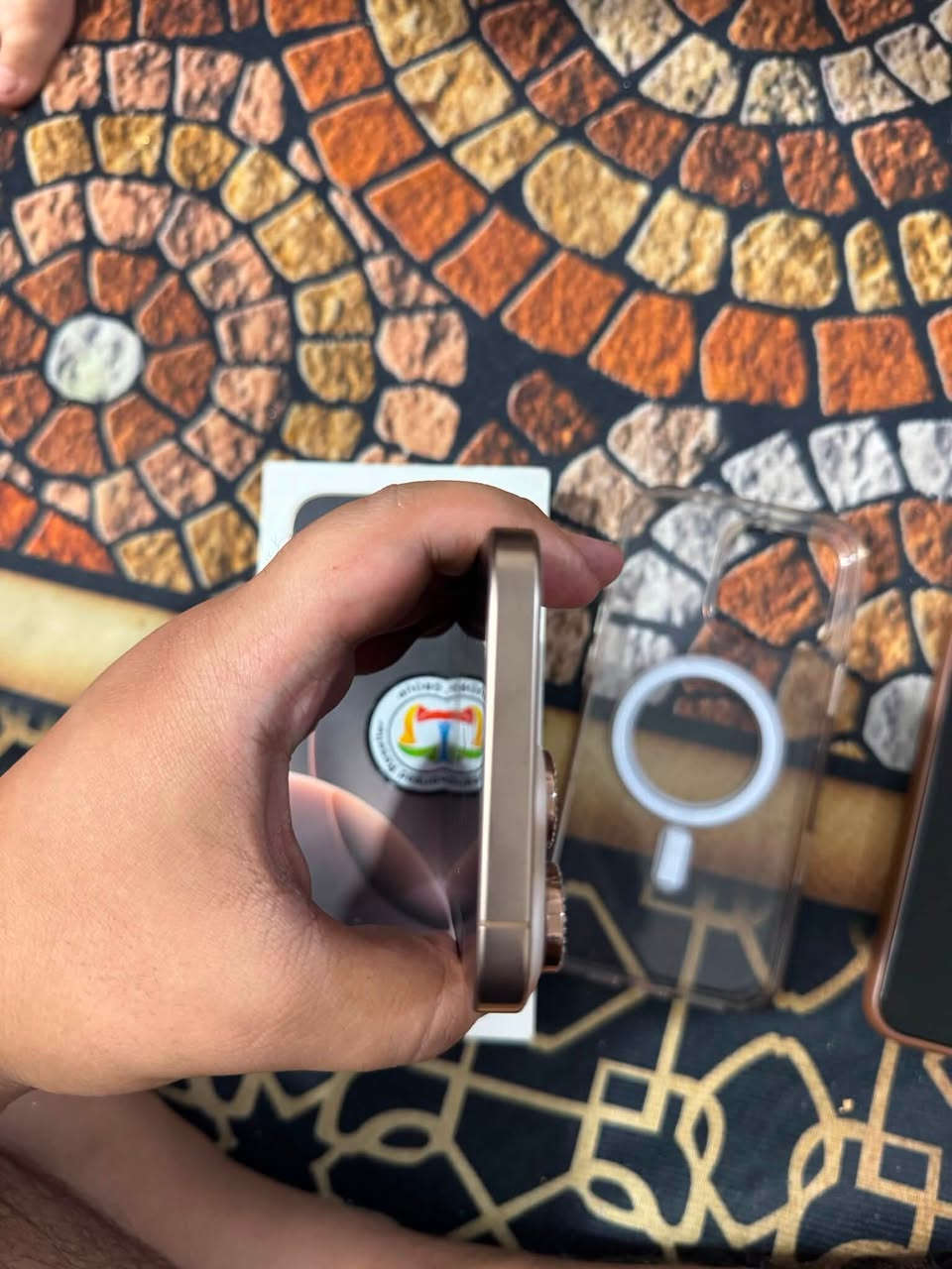 للبيع iPhone 16 Pro Max – 256GB

📱 اللون: صحراوي تيتانيوم (Desert Titanium)
💾 السعة: 256GB
🔋 صحة البطارية: 92%
🔄 عدد دورات الشحن: 387

✅ الجهاز نظيف جدًا، نسبة النظافة 95%
✅ بدون خدوش أو زلغ
✅ مع الكارتون الأصلي

⚠️ ملاحظة مهمة: بالفحص يظهر تنبيه يخص Face ID، لكن الفيس آيدي شغال ويعمل بشكل طبيعي، فقط تظهر هذه الملاحظة.
📍بغداد / البلديات
التواصل ***********

(السعر تكدر تواصل وياي عن طريق الماسنجر او اتصال او واتساب)

الجهاز يستحق المعاينة، وكل شيء موضح بكل أمانة.
