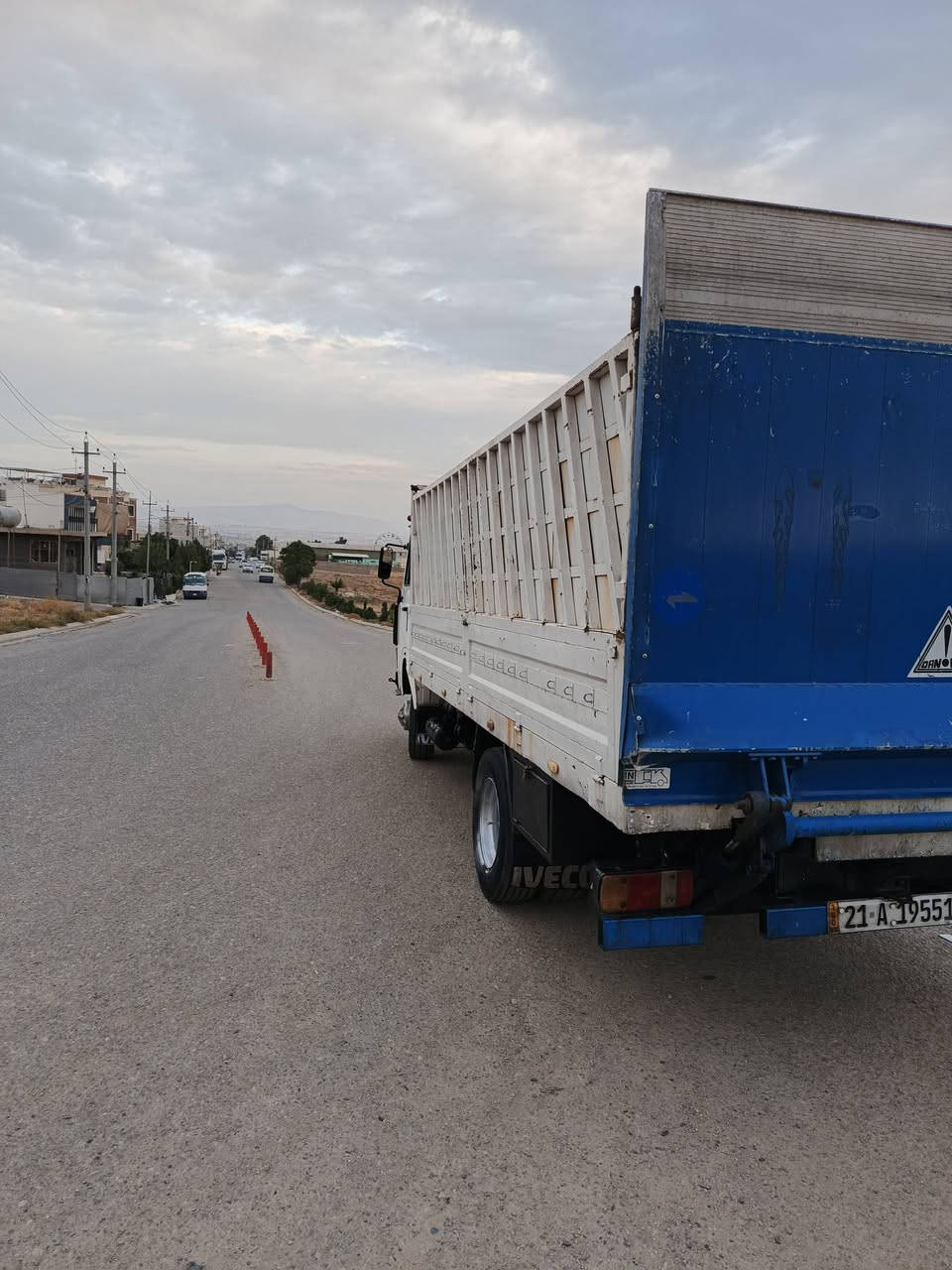 شاحنة ٢٠٠١ • سليمانية • حمولة ٩ طن