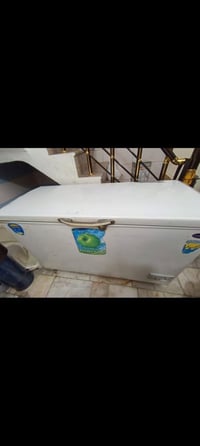مجمده حجم كبير تجميدها كلش حلوووو تفيد اهل لمحلات لليريدها يراسل واتسا...