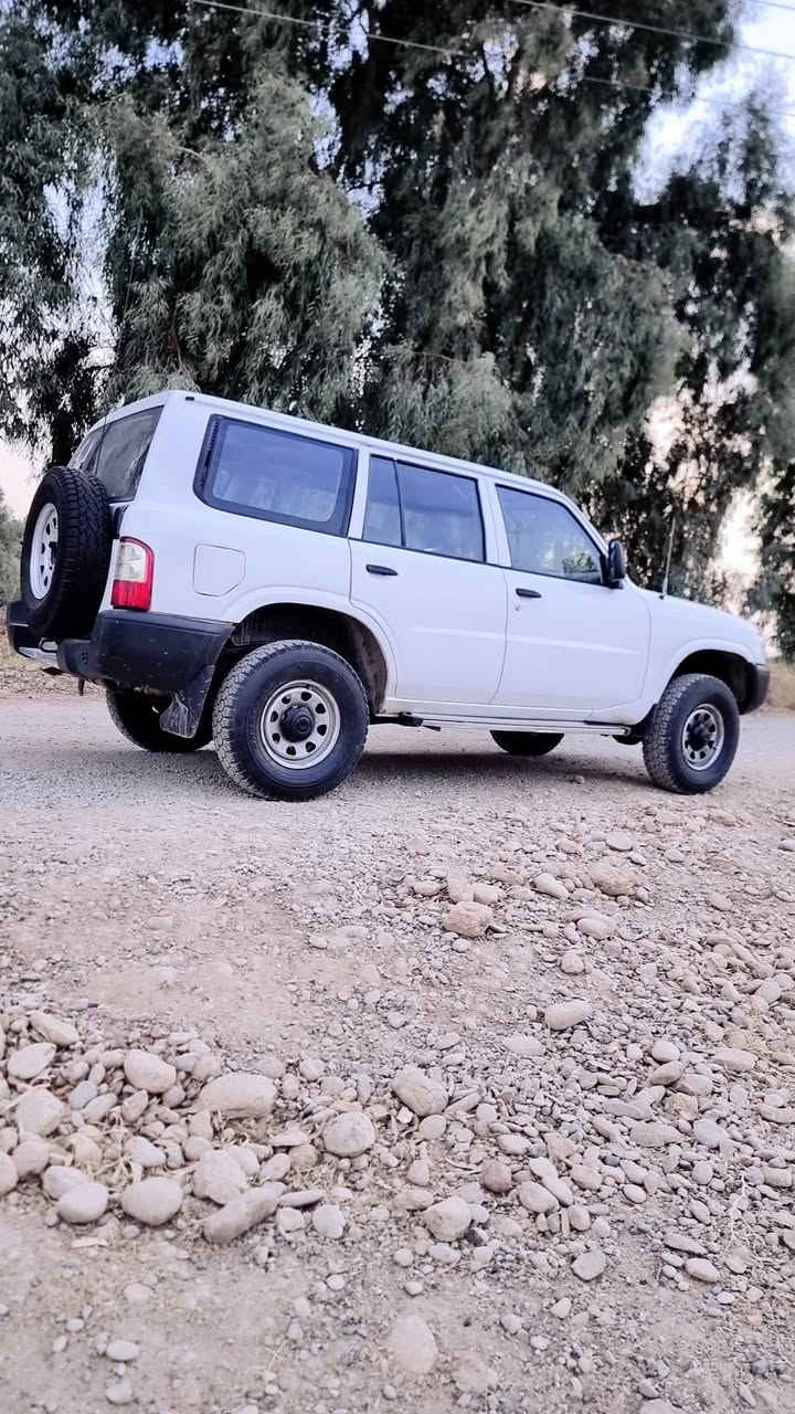 نيسان باترول ٢٠٠٢ داخل أبيض 
كير ولوكير مكفول
محرك مكفول
الصدر كله جديد
غرفة جديدة ودوشمة ارضية وكشنات
تدفئة تبريد فول
سنوية وهزة جديدة
السعر ٦٨
***********
