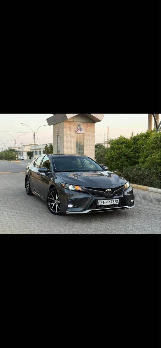 سلام عليكم كامري موديل 2024 مكينه 2500 تنفس طبيعي 
مواصفات se 
ماشيه 64 الف حاله سياره جيده جداً 
بجم كبس بدون دواخل و بدون ايرباك 
ضررها جاملغ و احد و مبدل فقط و بيه 3 قطع كلير امريكا 
سعرها سعر بلاش 180 و بيه مجال 
مكان بغداد 
الرقم / *********** بغداد, العراق

