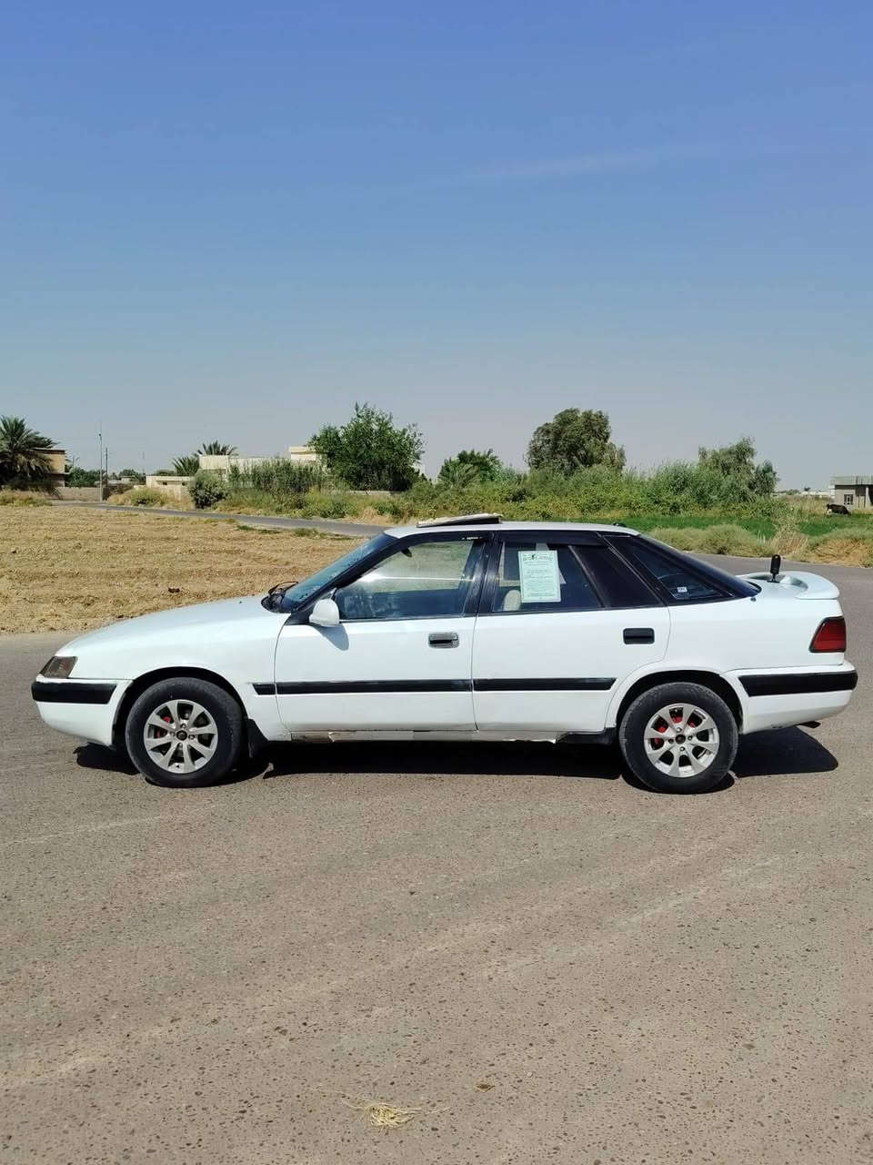 سلام عليكم للبيع دايو اسبرو موديل 1996
محرك ١٦مفتوح مال كصه شرط
رقم كركوك دولي سنويه لحد2030تحويل بشرط
صدر امامي خلفي جديد تخم تأثر جديد 
كهربائيات كلها شغاله السياره مال جناي بلاديه بدون خياس 
الشراي يتصل ***********مكان تكريت السعر 27وبي مجال
