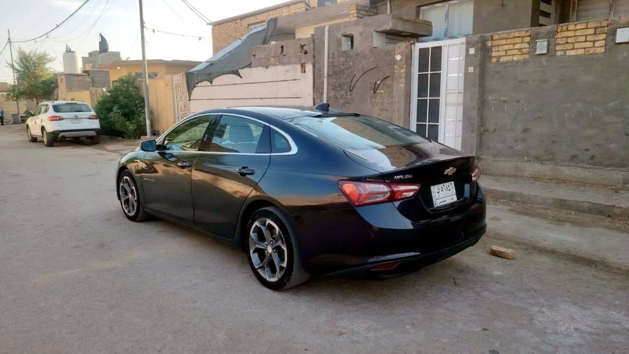 للبيع
ماليبو ٢٠٢٢
رقم بغداد 
حادثها چاملغ وبنيد 
مبدل بيها چاملغ وبنيد 
وبيها طخات بجهه السايق ومعمرهه 
السيارة مكفوله گير ومكينه وكهربائيات 
ودواخل كله جديد 
مكان السيارة كوت 
السعر ١٠٥ وبيهه مجال للشراي 
للاستفسار 
***********
***********
