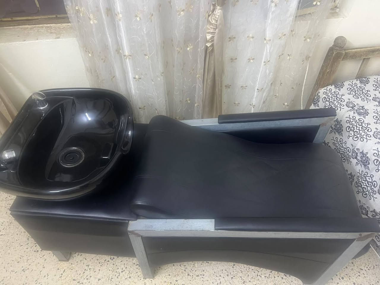 صالون • تجميل • واتساب