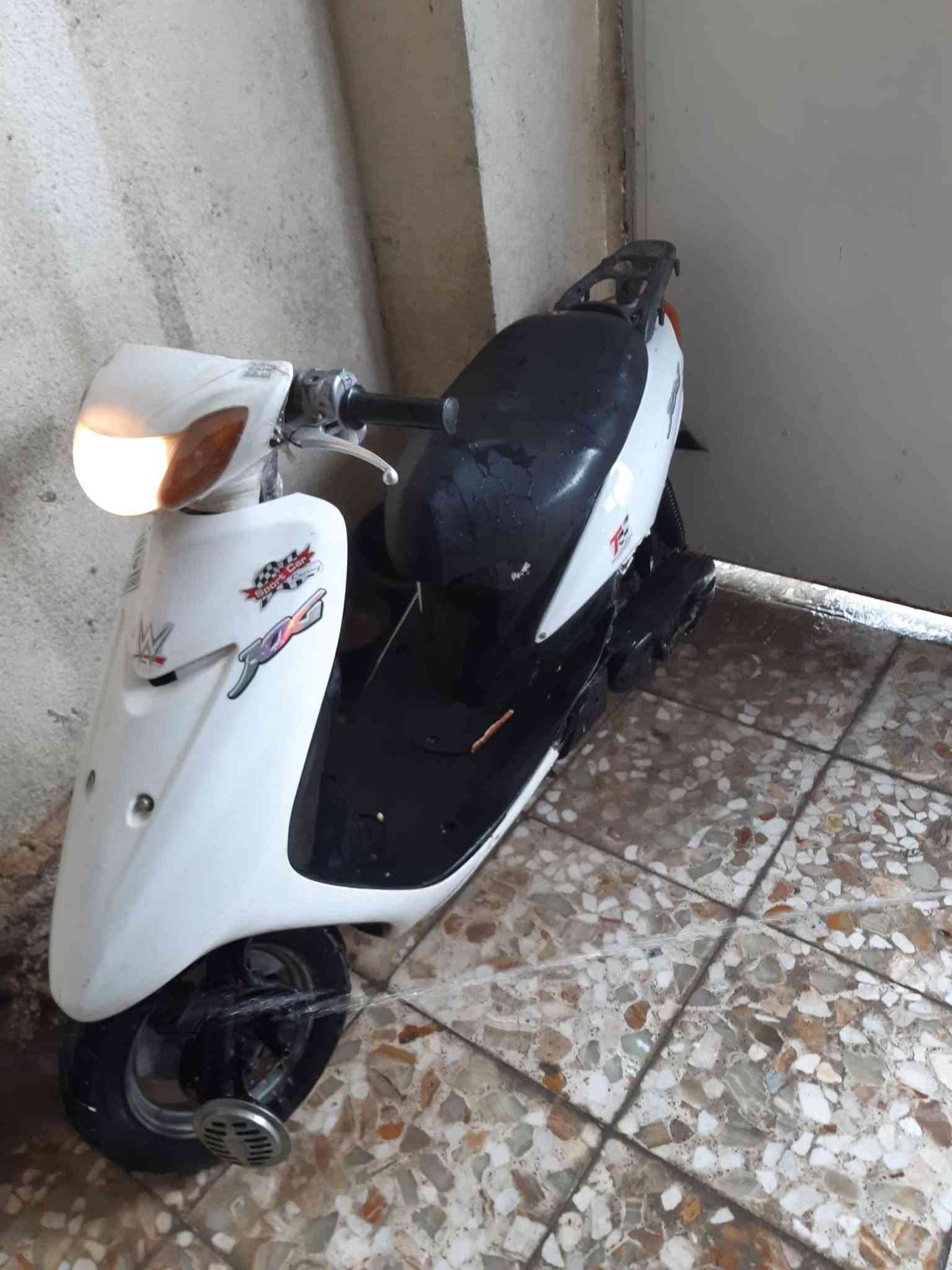 عصفوريه للبيع شغاله هندر سلف يرادله شويه ترتيب السعر ١٧٥ حي البنوك ***********
