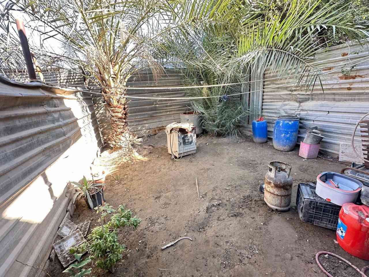 بيت للبيع • ١٠٠م • طابو صرف