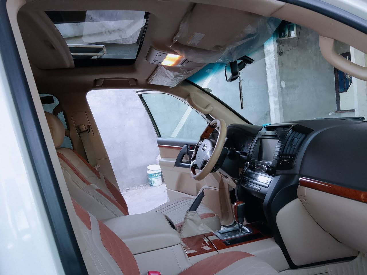 السلام عليكم ..  GXR 2013 للبيع 
محرك V6
السيارة كفالة من الضربة
ماشية : 200 KM الف 
السيارة بأسمي تحويل او وكالة 
رقم سليمانية 
محرك + گير (كفالة شرط الفحص )
السعر : 325$ وبي مجال .

رقم الهاتف : ***********
