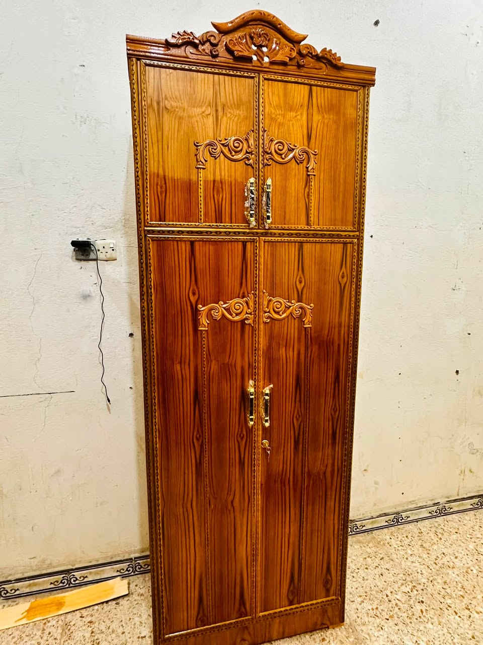تتوفر كناتير ابو ٣ بأسعار مناسبه ***********
