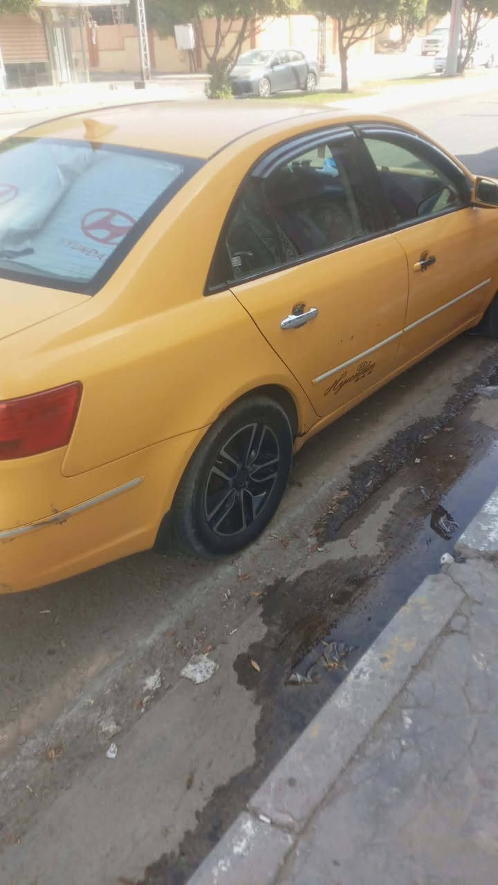 سوناتا • ٢٠١٠ • ضرر قدام