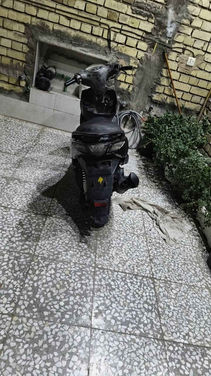 لسلام عليكم ماكس مضلع للبيع  او مراوس بثعلب لدراجه نعمه شلعه ومعدل فول نكره سلف بيها نقوصات بصيطه بس لهندر ولكلوبات فقط لسعر 325مكاني بغداد بلديات ***********
