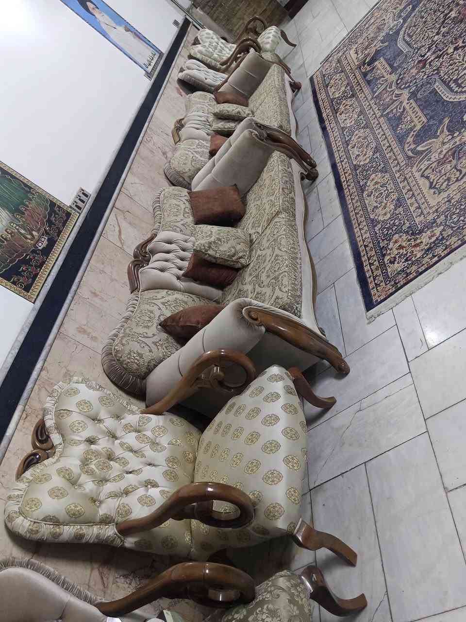 سلام عليكم اغراض بيت نضيفه مستعجل على بيعتهن شراي خاص مكاني بغداد ***********
