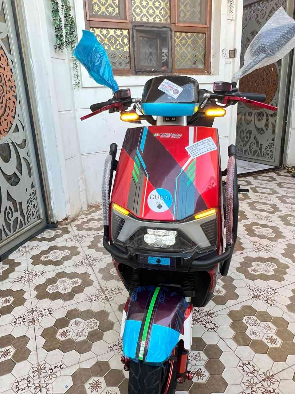 السلام عليكم
دراجه شركة الاخوين 🛵دبدوب
موديل2026
موطور بالكارتون جديد
(اخو الزيروو مستخدم شي قليل جداً مكفول حتى من شخط ...)
(بطاريات عدد 6 على فحص ) 
فول مواصفات  «ملف 3500W)
(نظام  R) (نظام P)
(مخرج شحن USP) 
(سرعة 99 حقيقي) (سرع 4)
(سويجات +بصمات+كرتات)
(مثبت سرعة) 
لايت زنون عالي ناصي 
سماعة بلاتوث بلادي 
جنطه خلفيه بلاديه
اشاير يمنة يسرة دبل اشارة
السعر 650الف
الموقع داخل الرمادي 
الاستفسار :***********
