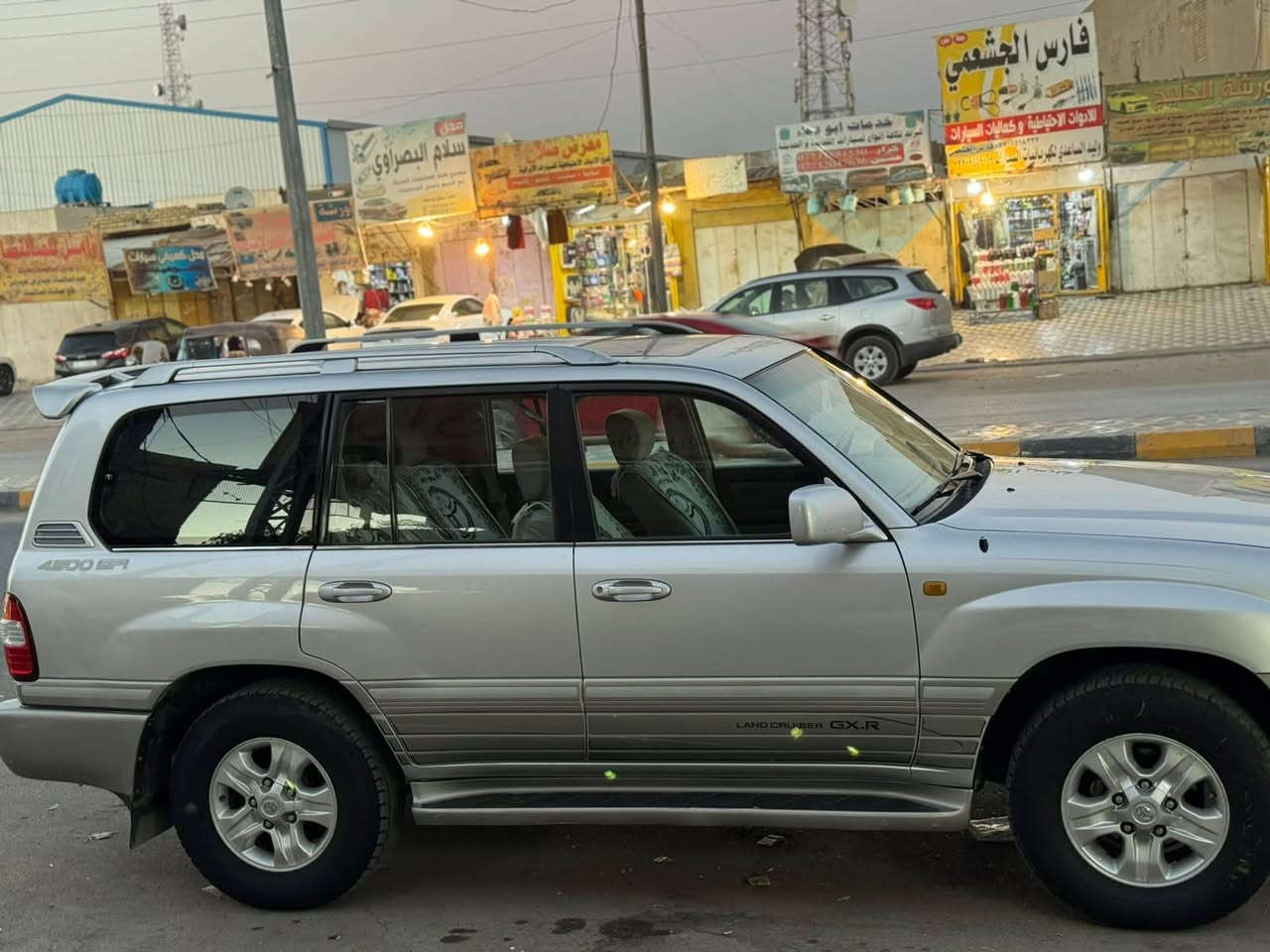 السلام عليكم
لاندكروزرGXR2007
فول مواصفات
كفاله عامه
السياره جاهزه من كل شي كير لو كير مكينه حداديه تبريد ثلاث قطع ثلاجه  تدفئه دفلوك تخم تاير جديد
ماشيه ١٥٠ الف حقيقي
رقم اربيل الجديد
سنويه لحد ٢٧ باسمي
السعر٢٢٠وبيها مجال 
مكان السياره ميسان العماره
*********** اتصل وادلل
