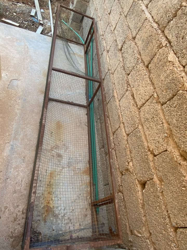 مرجوحة • قفص