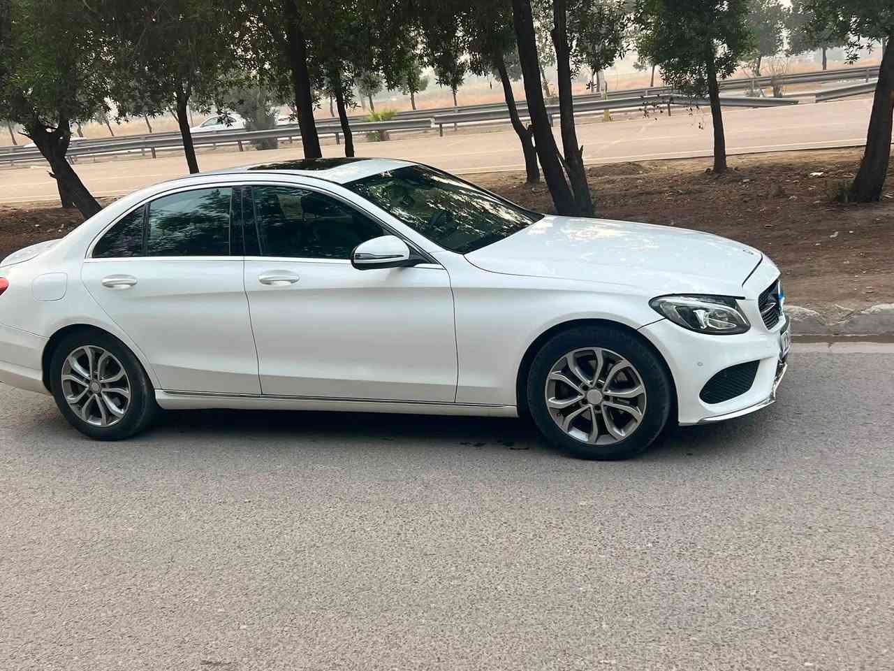 مرسيدس بينز كاز كاز مستعجل على البيع
موديل 2016

c220

وكالة المانيا 

بدون اي ضرر او حادث 

بيه فقط بنيد رش بدون حادث 

صفر مسج 

مكان السيارة بغداد الكاظمية 

***********

السعرالمطلوب135

وبيه مجال
