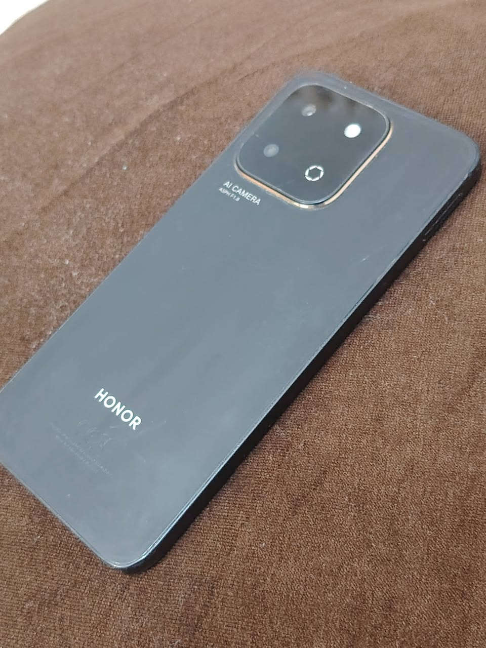 سلام عليكم جهاز HONOR X6b نضيف كلشي ذكره 128 بي كسر خفيف بس مكاني كربلاء اطاقه رقمي ***********

نص مكتوب في الصور:
- حول الهاتف
- 10
- MagicOS
- اسم الجهاز
- HONOR X6b
- المعالج المركزى
- MediaTek Helio G85
- ذاكرة الوصول العشوائى
- ٦,٠ غيغابايت
- ٦,٠+ غيغابايت
- Honor RAM Turbo
- البطارية
- 5200 mAh
- دقة الشاشة
- ٧٢٠ x ١٦١٢
- المساحة الفارغة
- ٥٥,٠٦
- سعة التخزين