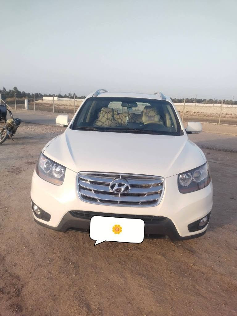 سنتافي موديل 10 خليجي 6 سلندر رقم بغداد اربع بصمات بصمة تشغيل فتحه سقف 3 قطع تبريد بيها بنيد مبدل سياره نظيفه وحلوه وسعر مناسب 
للتواصل *********** ديوانية, القادسية
