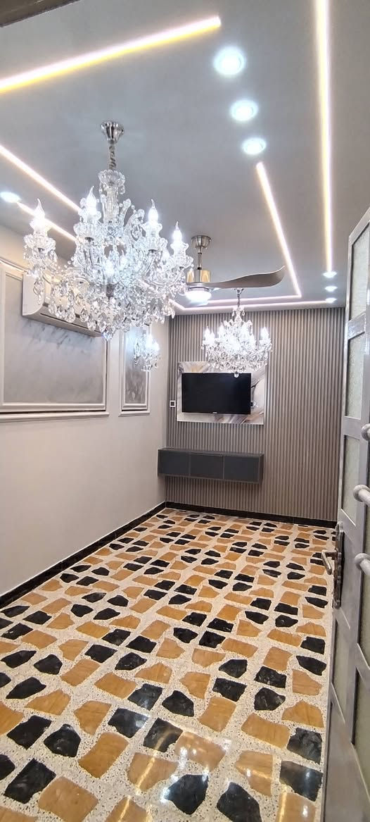 حوّل مساحتك إلى لوحة من الإبداع والجمال! ✨🏡

هل تحلم بديكور داخلي يعكس ذوقك ويمنحك الراحة والفخامة في كل زاوية؟ نحن نقدم لك تصاميم عصرية وكلاسيكية تضفي لمسة أنيقة على منزلك أو مكتبك!

✔️ تصاميم تناسب جميع الأذواق – من الفخامة الكلاسيكية إلى الحداثة العصرية
✔️ تنسيق ألوان راقٍ – يعكس أجواء الدفء والراحة
✔️ استغلال مثالي للمساحات – حلول إبداعية تناسب كل مساحة
✔️ تفاصيل أنيقة وجودة عالية – لأن الجمال يكمن في التفاصيل
✔️ أسعار تنافسية وخدمات متميزة – لجعل حلمك حقيقة بأفضل تكلفة

لا تتردد، اجعل مساحتك تحكي قصتك! 🎨✨
📩 تواصل معنا الآن على دايركت الصفحه او
على الواتساب ***********
***********
