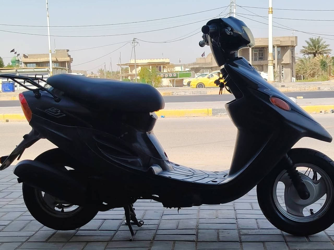 دراجه بيجي للبيع السعر ٣٥٠ وبيهه مجال الشراي يتصل عل *********** مكانهه السماوه كرهبايات شغاله سلف هندر مكينه ناعمه دراجه جديدة احله من الصوره واضع البلاد
