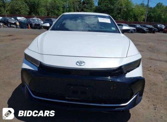 السلام عليكم ورحمه الله

🚗 تويوتا كراون XLE 2023 – وارد أمريكي 

مواصفات السياره👌الصور موجوده وياها رقم الشاصي حادث السياره فقط خلفي بدون ارباك 

لون أبيض لؤلؤي – ماشي 35000 كيلو متر 

كشنات جلد + مخمل مع تدفئة + كهرباء كاملة + سقف كنتاره اسود
الكشنات مدومشه للجماليه في شارع النواب جلد واصلي 

قيادة ذاتية بالكامل + أوتو هولد + أوتو بريك

زنون عالي + إضاءة محيطية فخمة

قطعتين تبريد + نظام صوت 8 سماعات + شاحن وايرليس

ويل 19 إنج + مودات سبورت، سبورت بلس، إيكو، نورمال

مرايا أوتو دم + جام أمامي وخلفي أوتو + فور ويل درايف 

جام امامي خلفي جانبي UV ضد الاشعه فوق البنفسجيه

السياره مابيها اي نقص وجديده ماشيه قليل باسمي رقم بغداد

💰 السعر: 27000$ – الجادين فقط

📍 جاهزة للفحص والتسليم فورًا

“هاي السيارة للمميزين فقط، لمن يحب الفخامة والهدوء

والتسليم فورًا، السعر 27000، تواصلوا عبر الخاص

💡 ***********موبايل 
واتساب 
مكان السياره بغداد

نص مكتوب في الصور:
- BIDCARS