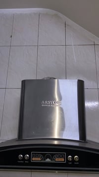 مرشحه نضيفه جداً جداً ما مستخدميها لأن حاطيها بالمطبخ البارد واحنه نست...