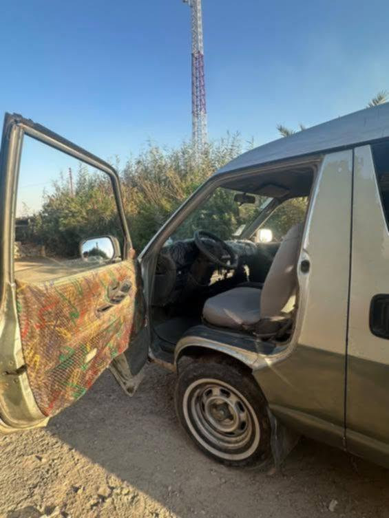 ***********
كيه فاره مال خطوط  للبيع موديل 95
كفاله عامه كير ومكينه ممفتوحه 
سياره بسمي ثانيوم تحويل 
رقم نجف خصوصي سياره نكره سلف تشتغل
سعرهى 40ورقه
