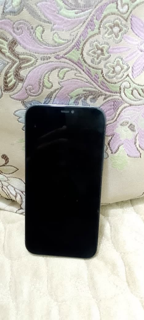 من رخصة الادمن ايفون 12برو ماكس للبيع مبدل شاشة وبطارية نوعيه حلوه ذاكره256 وبطاريه 100
جهاز مرتب وخفيف الكامره البورتريه واكفه فيس ايدي متوقف هذا رقمي ***********ومتواجد خاص
