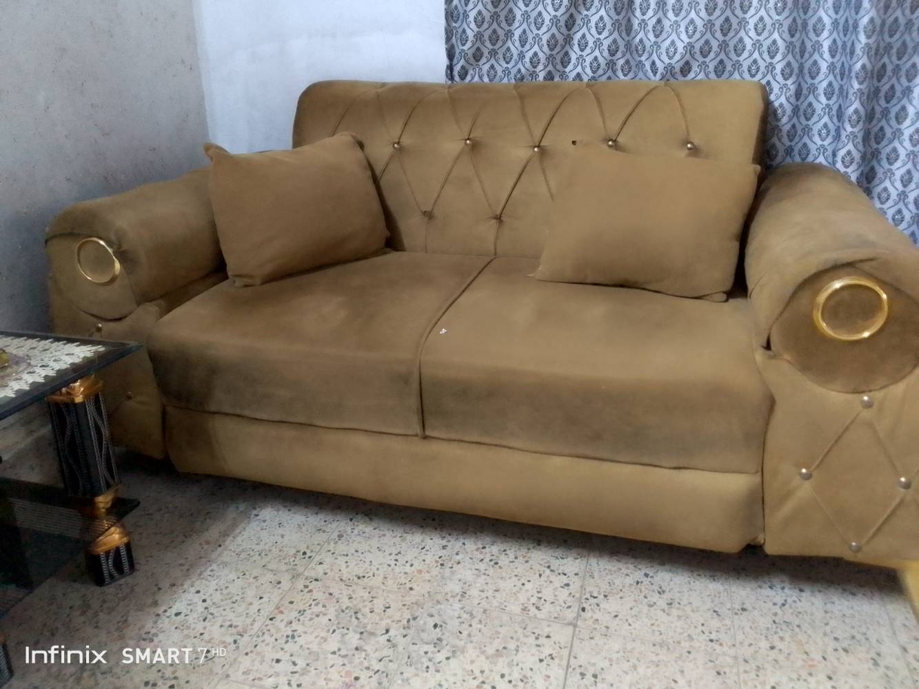 صوفا • مستخدم • للبيع