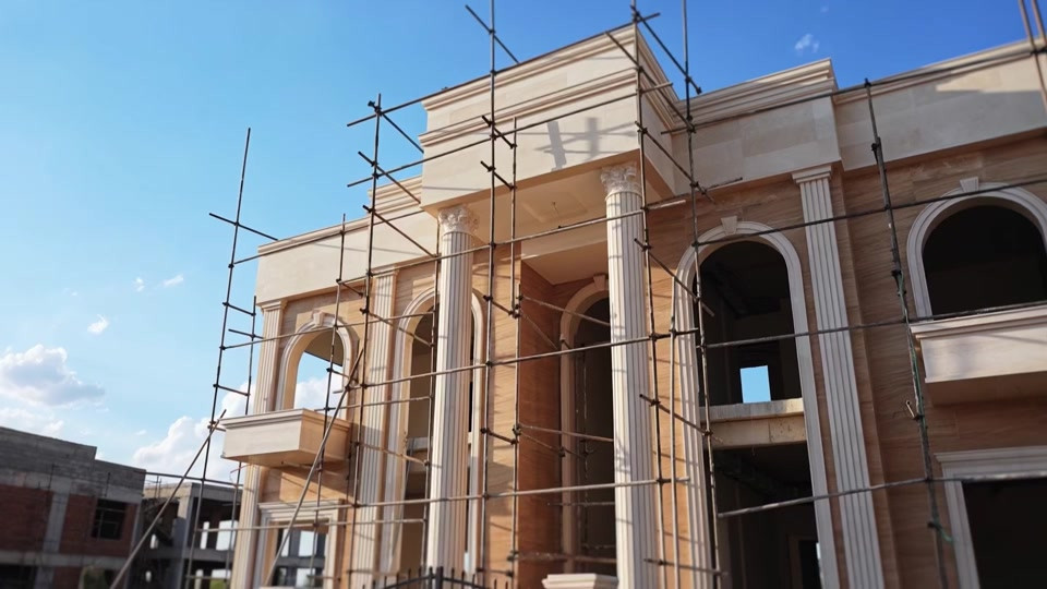 مشروع ADDRESS ERBIL • طريق بحركة • منطقة هادئة خضراء