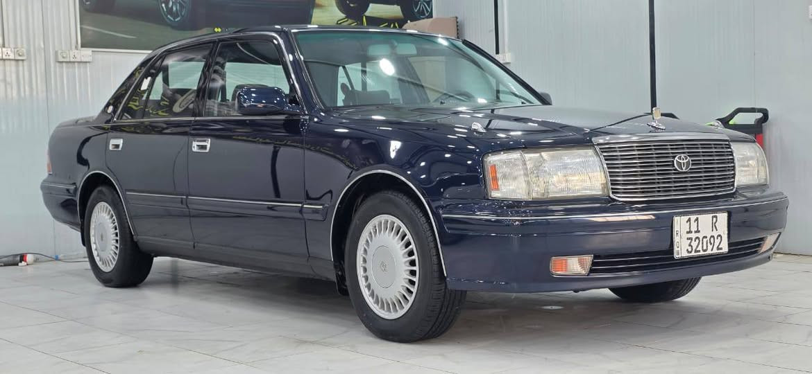 سلام عليكم اخوان من رخصت المسؤل راس الثور تكم للبيع سياره جديده وكفاله تحويرت غسق السعر ب١٥٥وبيه مجال للطيبن  اخوان اني مكلف بلنشر رجان رقم صاحب السياره ***********
